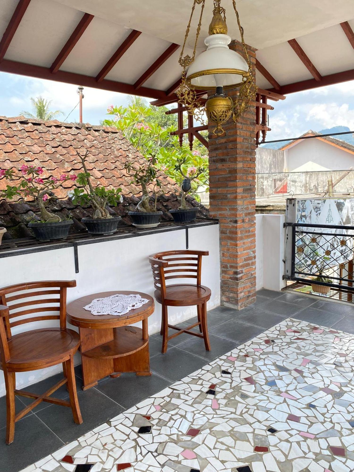 Ada Homestay Magelang Exterior foto